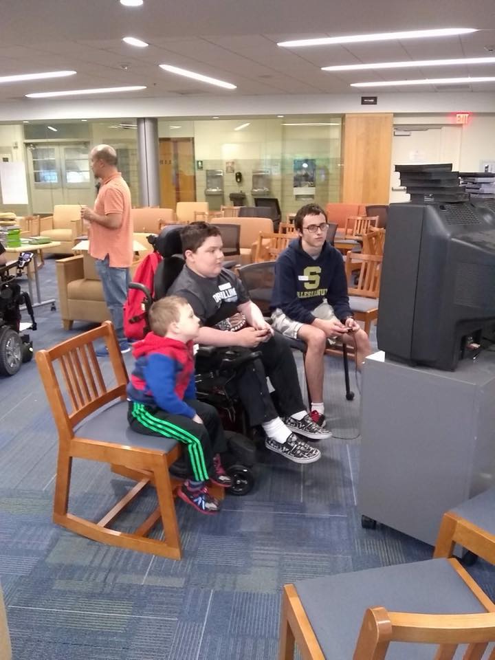 Salesianum School (Wilmington, DE) hosted a video game day for MMF Muscle Champions!